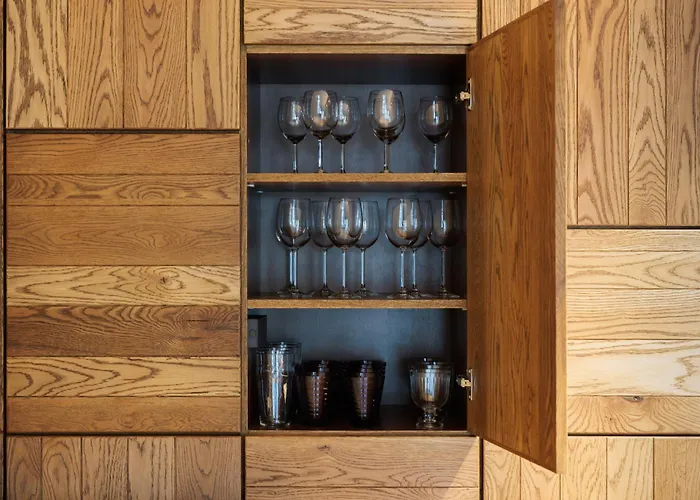 Tobias By Juniper Reval