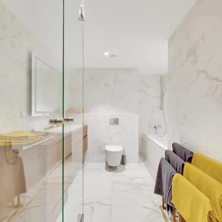 Tobias By Juniper 아파트 탈린